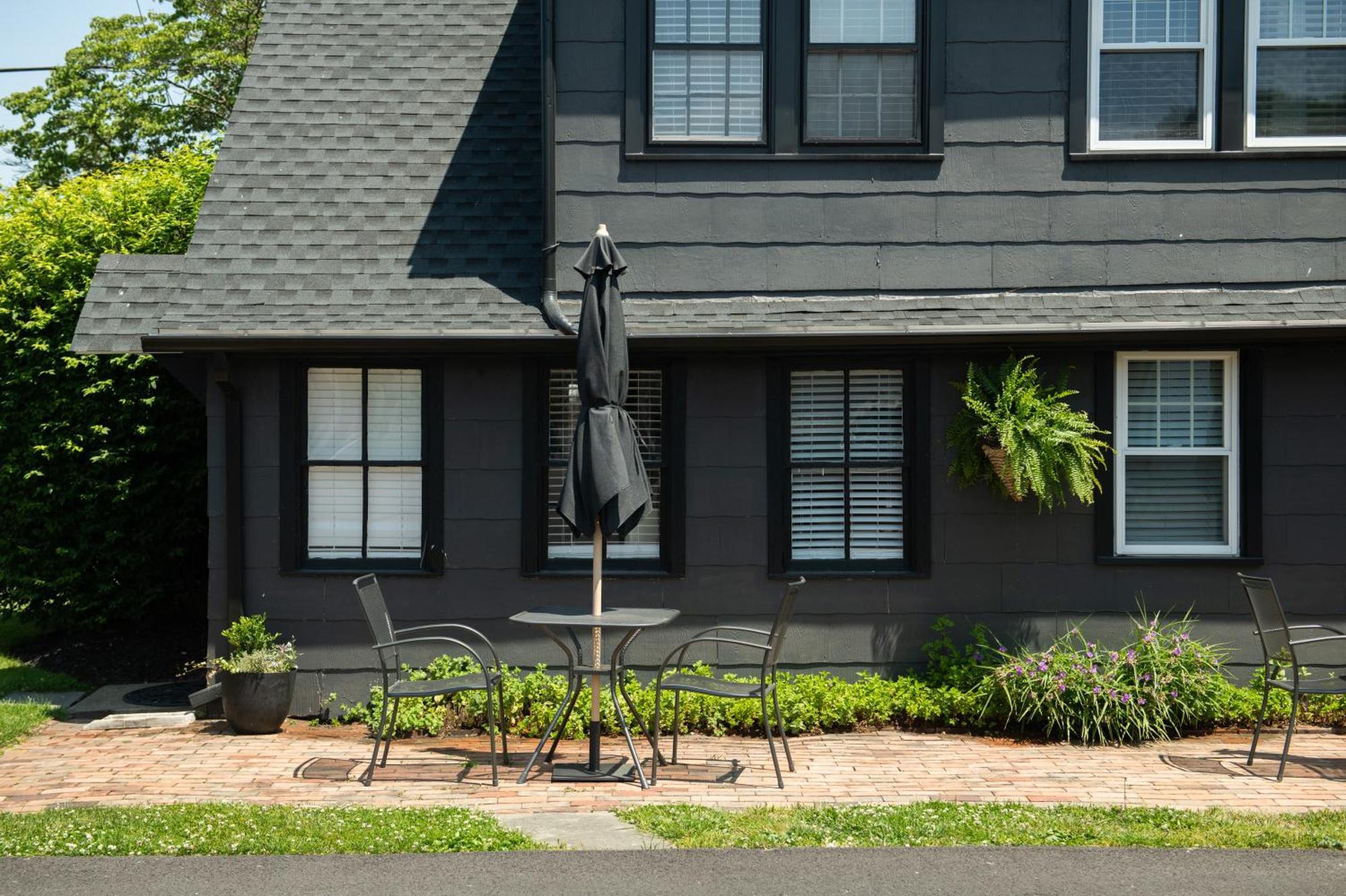 The Carriage House At Strasburg Hotel Buitenkant foto