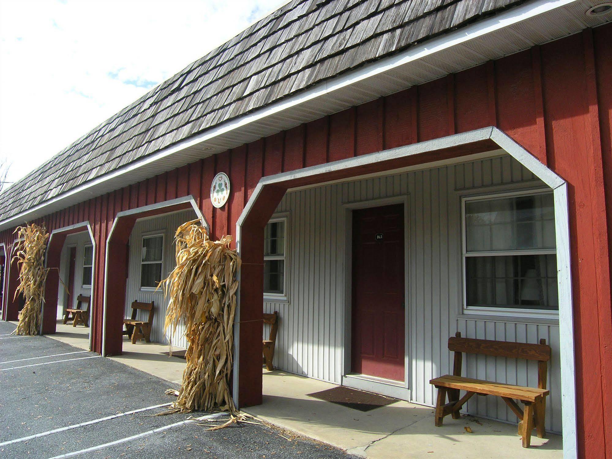 The Carriage House At Strasburg Hotel Buitenkant foto